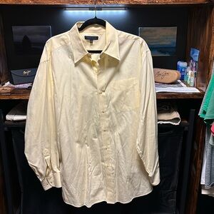 Men’s yellow xl 17 34/35 button down Tommy Hilfiger shirt